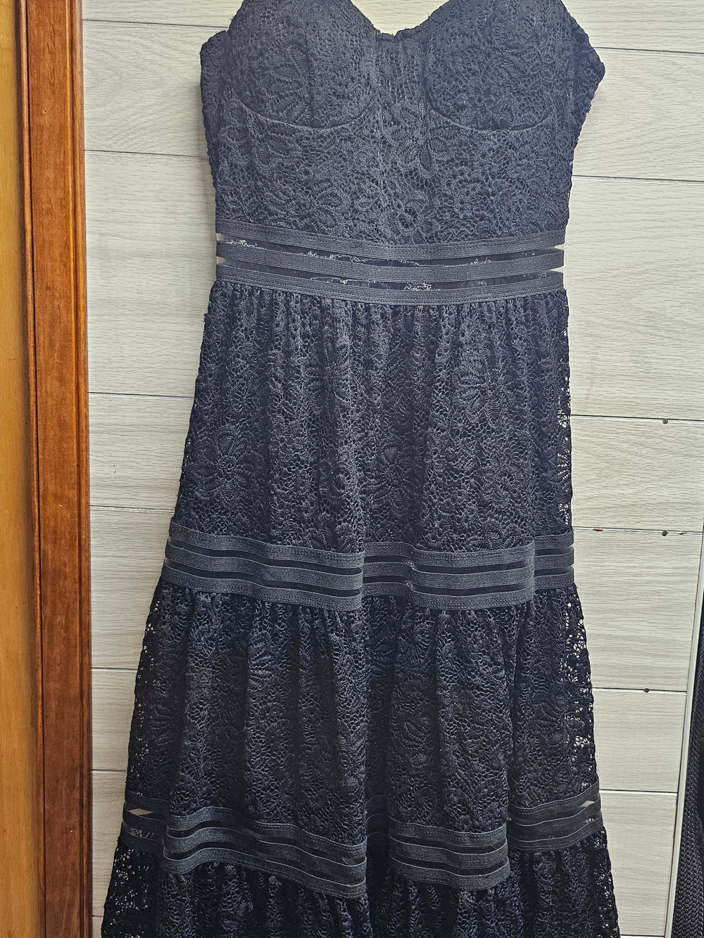 AUW Black Strapless Lace Tiered Maxi Dress